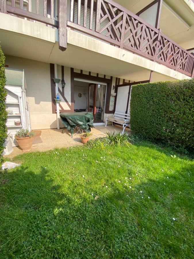 Studio En Rez De Jardin -"Le Petit Nid" A Trouville Exterior foto