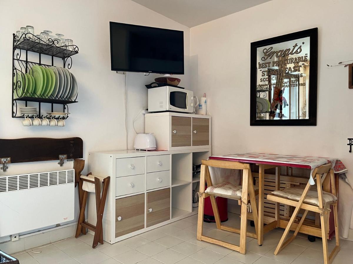 Studio En Rez De Jardin -"Le Petit Nid" A Trouville Exterior foto
